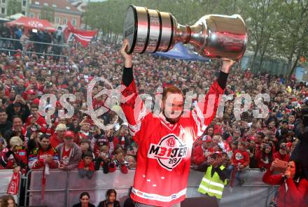 EBEL. Eishockey Bundesliga. Meisterfeier KAC.   David Madlehner. Klagenfurt, am 29.4.2019.
Foto: Kuess
---
pressefotos, pressefotografie, kuess, qs, qspictures, sport, bild, bilder, bilddatenbank