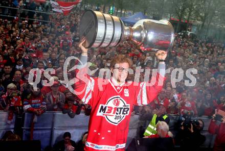 EBEL. Eishockey Bundesliga. Meisterfeier KAC.  Daniel Obersteiner . Klagenfurt, am 29.4.2019.
Foto: Kuess
---
pressefotos, pressefotografie, kuess, qs, qspictures, sport, bild, bilder, bilddatenbank