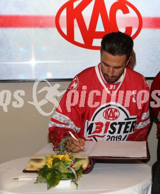 EBEL. Eishockey Bundesliga. Meisterfeier KAC.   David Joseph Fischer. Klagenfurt, am 29.4.2019.
Foto: Kuess
---
pressefotos, pressefotografie, kuess, qs, qspictures, sport, bild, bilder, bilddatenbank