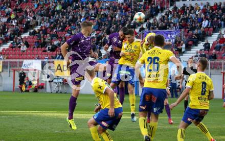 Fussball. 2. Liga. âSK Austria Klagenfurt gegen SV Lafnitz. Benedikt Pichler, Kosmas Gkezos,  (Klagenfurt), Georg Grasser (Lafnitz). Klagenfurt, 17.5.2019.
Foto: Kuess
---
pressefotos, pressefotografie, kuess, qs, qspictures, sport, bild, bilder, bilddatenbank