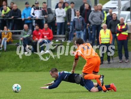 Fussball Unterliga Ost. Ludmannsdorf gegen Eisenkappel.  Michael Augustin Jakopitsch,  (Ludmannsdorf),  Toni Smrtnik (Eisenkappel). Ludmannsdorf, am 19.5.2018.
Foto: Kuess
---
pressefotos, pressefotografie, kuess, qs, qspictures, sport, bild, bilder, bilddatenbank