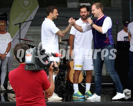 Fussball 2. Liga. Eroeffnungsfeier SK Austria Klagenfurt.   Philipp Huetter, Sandro Zakany, Christian Rosenzopf. Klagenfurt, am 13.7.2019.
Foto: Kuess
---
pressefotos, pressefotografie, kuess, qs, qspictures, sport, bild, bilder, bilddatenbank