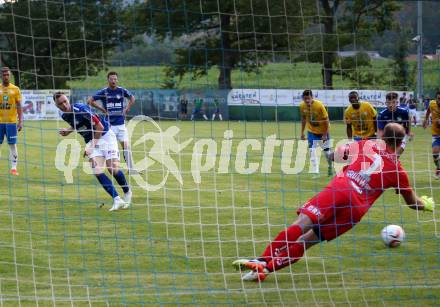 Fussball Uniqa OEFB Cup. Treibach gegen WSG Swarowski Tirol.  Kevin Vaschauner, (Treibach), Pascal Gruenwald   (Tirol). Treibach, am 19.7.2019.
Foto: Kuess
www.qspictures.net
---
pressefotos, pressefotografie, kuess, qs, qspictures, sport, bild, bilder, bilddatenbank