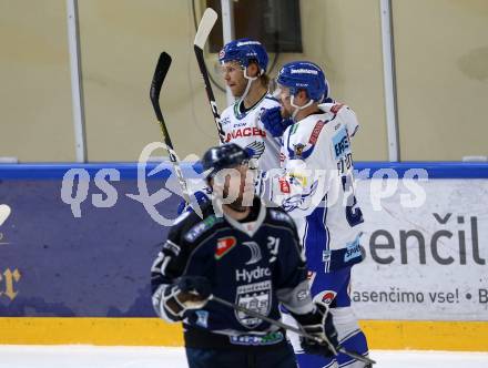 EBEL. Eishockey Bundesliga. Turnier. EC VSV gegen Fehervar AV19. Torjubel Miika Lahti, Marko Poeyhoenen  (VSV). Bled, am 23.8.2019.
Foto: Kuess
www.qspictures.net
---
pressefotos, pressefotografie, kuess, qs, qspictures, sport, bild, bilder, bilddatenbank