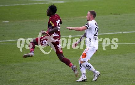 Fussball tipico Bundesliga. RZ Pellets WAC gegen Cashpoint SCR Altach.  Michael Sollbauer, (WAC),  Ousmane Diakite (Altach). Wolfsberg, am 24.8.2019.
Foto: Kuess
www.qspictures.net

---
pressefotos, pressefotografie, kuess, qs, qspictures, sport, bild, bilder, bilddatenbank