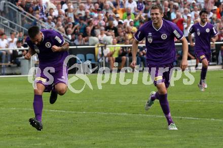 Fussball 2. Liga. SK Austra Klagenfurt gegen FC Blau Weiss Linz. Torjubel Kosmas Gkezos, Ivan Saravanja (Austria Klagenfurt),. Klagenfurt, am 25.8.2019.
Foto: Kuess
www.qspictures.net
---
pressefotos, pressefotografie, kuess, qs, qspictures, sport, bild, bilder, bilddatenbank