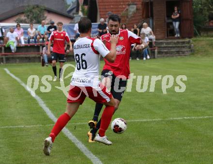 Fussball. Kaerntner Liga. Ferlach Atus gegen Spittal/Drau.  Thomas Waldhauser (Ferlach), Dejan Kecanovic  (Spittal). Ferlach, 24.8.2019.
Foto: Kuess
www.qspictures.net
---
pressefotos, pressefotografie, kuess, qs, qspictures, sport, bild, bilder, bilddatenbank