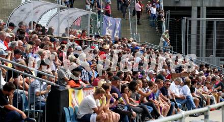 Fussball 2. Liga. SK Austra Klagenfurt gegen FC Blau Weiss Linz. Fans (Austria Klagenfurt). Klagenfurt, am 25.8.2019.
Foto: Kuess
www.qspictures.net
---
pressefotos, pressefotografie, kuess, qs, qspictures, sport, bild, bilder, bilddatenbank