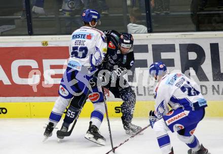 EBEL. Eishockey Bundesliga. EC VSV gegen Hydro Fehervar AV 19. Alen Bibic,   (VSV), Andrew Sarauer (Alba Volan). Villach, am 27.9.2019.
Foto: Kuess
www.qspictures.net
---
pressefotos, pressefotografie, kuess, qs, qspictures, sport, bild, bilder, bilddatenbank