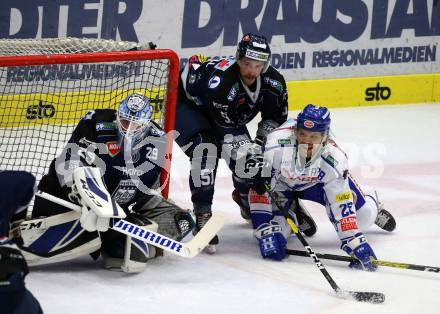 EBEL. Eishockey Bundesliga. EC VSV gegen Hydro Fehervar AV 19.  Miika Lahti, (VSV), Michael Ouzas, Timothy Campbell (Alba Volan). Villach, am 27.9.2019.
Foto: Kuess
www.qspictures.net
---
pressefotos, pressefotografie, kuess, qs, qspictures, sport, bild, bilder, bilddatenbank