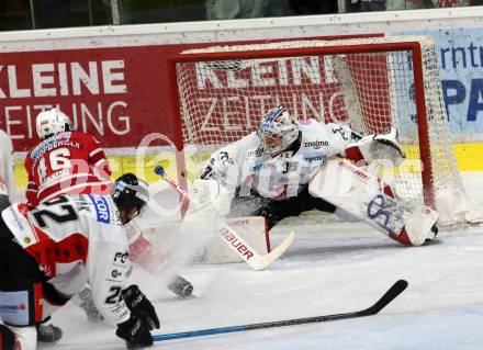 EBEL. Eishockey Bundesliga. KAC gegen	HC Orli Znojmo.  Johannes Bischofberger, (KAC), Teemu Tapio Lassila, Patrik Novak  (Znojmo). Klagenfurt, am 25.10.2019.
Foto: Kuess
www.qspictures.net

---
pressefotos, pressefotografie, kuess, qs, qspictures, sport, bild, bilder, bilddatenbank