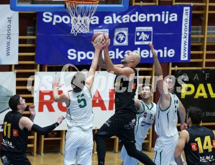 Basketball Zweite Liga 2019/2020. Grunddurchgang 9. Runde. KOS Celovec gegen  Guessing/Jennersdorf Blackbirds 	. Andi Smrtnik, Tomas Feinig, Marin Sliskovic (KOS Celovec),  Marko Moric  (Blackbirds). Klagenfurt, am 9.11.2019.
Foto: Kuess
www.qspictures.net

---
pressefotos, pressefotografie, kuess, qs, qspictures, sport, bild, bilder, bilddatenbank