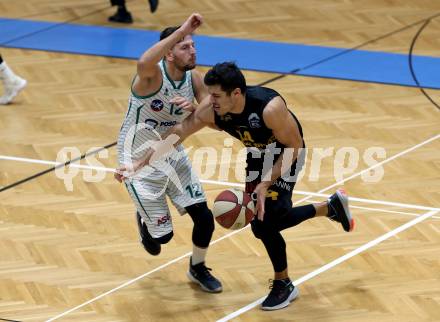 Basketball Zweite Liga 2019/2020. Grunddurchgang 9. Runde. KOS Celovec gegen  Guessing/Jennersdorf Blackbirds 	.  Tiso Cvetkovic, (KOS Celovec),  Christoph Astl  (Blackbirds). Klagenfurt, am 9.11.2019.
Foto: Kuess
www.qspictures.net

---
pressefotos, pressefotografie, kuess, qs, qspictures, sport, bild, bilder, bilddatenbank