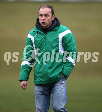 Fussball Unterliga West. Radenthein gegen Lienz.  Trainer Martin Lovric (Lienz). Radenthein, am 2.11.2019.
Foto: Kuess
www.qspictures.net

---
pressefotos, pressefotografie, kuess, qs, qspictures, sport, bild, bilder, bilddatenbank