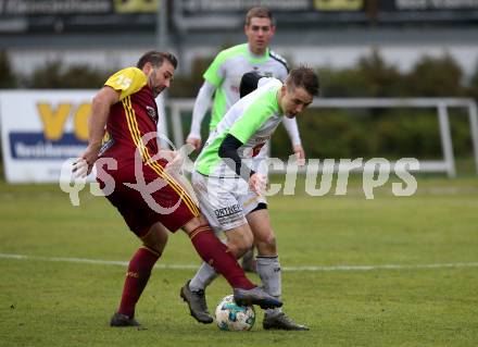 Fussball Unterliga West. Radenthein gegen Lienz. Mario Steiner,   (Radenthein),  Lukas Matthias Lassnig (Lienz). Radenthein, am 2.11.2019.
Foto: Kuess
www.qspictures.net

---
pressefotos, pressefotografie, kuess, qs, qspictures, sport, bild, bilder, bilddatenbank