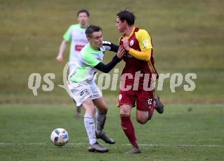 Fussball Unterliga West. Radenthein gegen Lienz.  Stefan Rauter, Lukas  (Radenthein), Matthias Lassnig  (Lienz). Radenthein, am 2.11.2019.
Foto: Kuess
www.qspictures.net

---
pressefotos, pressefotografie, kuess, qs, qspictures, sport, bild, bilder, bilddatenbank