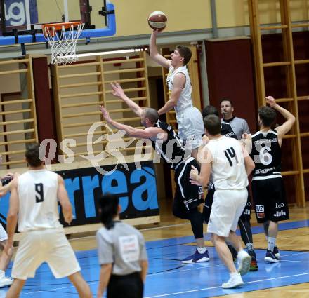 Basketball Zweite Liga 2019/2020. Grunddurchgang 11. Runde. Woerthersee Piraten gegen Mattersburg Rocks.  Tevz Ruzic (Piraten), Corey Hallett (Mattersburg). Klagenfurt, am 23.11.2019.
Foto: Kuess
www.qspictures.net

---
pressefotos, pressefotografie, kuess, qs, qspictures, sport, bild, bilder, bilddatenbank