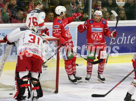 EBEL. Eishockey Bundesliga. KAC gegen	HCB Suedtirol Alperia. Torjubel Thomas Hundertpfund, Johannes Bischofberger (KAC). Klagenfurt, am 24.11.2019.
Foto: Kuess
www.qspictures.net

---
pressefotos, pressefotografie, kuess, qs, qspictures, sport, bild, bilder, bilddatenbank