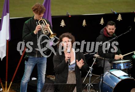 SK Austria Klagenfurt. Mitsing-Konzert. Kaernten singt Weihnachtslieder.  Petra Mayer. Klagenfurt, am 1.12.2019.
Foto: Kuess
www.qspictures.net
---
pressefotos, pressefotografie, kuess, qs, qspictures, sport, bild, bilder, bilddatenbank