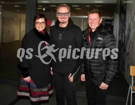 SK Austria Klagenfurt. Mitsing-Konzert. Kaernten singt Weihnachtslieder.  Landeshauptmannstellvertreterin Beate Prettner, Nik P., Landessportdirektor Arno Arthofer. Klagenfurt, am 1.12.2019.
Foto: Kuess
www.qspictures.net
---
pressefotos, pressefotografie, kuess, qs, qspictures, sport, bild, bilder, bilddatenbank