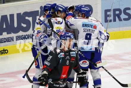 EBEL. Eishockey Bundesliga. EC VSV gegen HC TWK Innsbruck.  Torjubel Martin Ulmer, Chris Collins, Anton Karlsson, Kevin Schmidt (VSV). Villach, am 3.12.2019.
Foto: Kuess
www.qspictures.net
---
pressefotos, pressefotografie, kuess, qs, qspictures, sport, bild, bilder, bilddatenbank