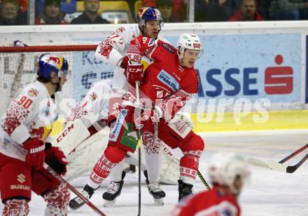 EBEL. Eishockey Bundesliga. KAC gegen	EC Red Bull Salzburg. Marco Richter,  (KAC), Brendan Mikkelson (Salzburg). Klagenfurt, am 6.12.2019.
Foto: Kuess
www.qspictures.net

---
pressefotos, pressefotografie, kuess, qs, qspictures, sport, bild, bilder, bilddatenbank