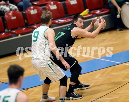 Basketball Zweite Liga 2019/2020. Grunddurchgang 13. Runde. KOS Celovec gegen  Deutsch Wagram Alligators. Tim Huber (KOS Celovec), Patrick Schmid (Deutsch Wagram). Klagenfurt, am 7.12.2019.
Foto: Kuess
www.qspictures.net

---
pressefotos, pressefotografie, kuess, qs, qspictures, sport, bild, bilder, bilddatenbank