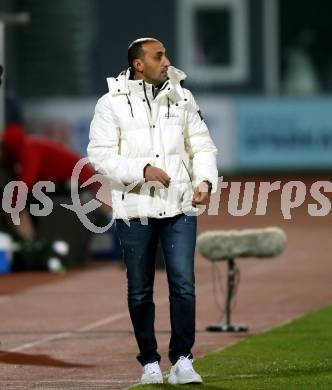 Fussball Bundesliga. RZ Pellets WAC gegen LASK. Trainer Mohamed Sahli (WAC). Wolfsberg, am 7.12.2019.
Foto: Kuess
www.qspictures.net

---
pressefotos, pressefotografie, kuess, qs, qspictures, sport, bild, bilder, bilddatenbank