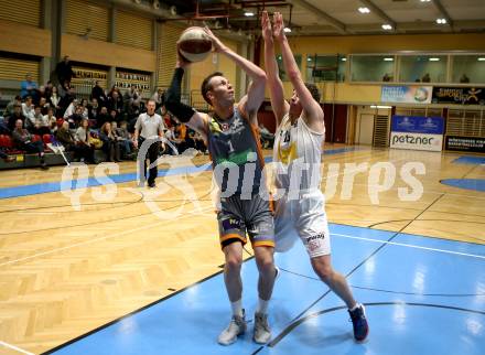 Basketball OEBV Cup. Austria Cup. Woerthersee Piraten gegen Klosterneuburg Dukes. Tevz Ruzic (Piraten), Maximilian Hopfgartner (Klosterneuburg). Klagenfurt, am 11.12.2019.
Foto: Kuess
www.qspictures.net

---
pressefotos, pressefotografie, kuess, qs, qspictures, sport, bild, bilder, bilddatenbank