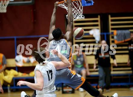 Basketball OEBV Cup. Austria Cup. Woerthersee Piraten gegen Klosterneuburg Dukes. Christof Gspandl (Piraten), Aminenye-Jesu Lakoju (Klosterneuburg). Klagenfurt, am 11.12.2019.
Foto: Kuess
www.qspictures.net

---
pressefotos, pressefotografie, kuess, qs, qspictures, sport, bild, bilder, bilddatenbank