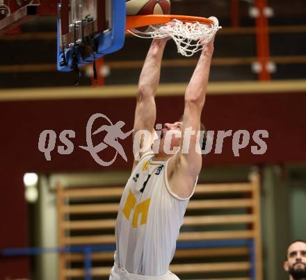 Basketball Zweite Liga 2019/2020. Grunddurchgang 14. Runde. Woerthersee Piraten gegen Dornbirn Lions. Tevz Ruzic (Piraten). Klagenfurt, am 14.12.2019.
Foto: Kuess
www.qspictures.net

---
pressefotos, pressefotografie, kuess, qs, qspictures, sport, bild, bilder, bilddatenbank