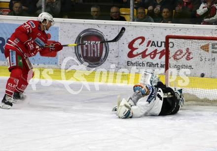 EBEL. Eishockey Bundesliga. KAC gegen	EHC Liwest Black Wings Linz. Thomas HUndertpfund, (KAC), David Kickert  (Linz). Klagenfurt, am 15.12.2019.
Foto: Kuess
www.qspictures.net

---
pressefotos, pressefotografie, kuess, qs, qspictures, sport, bild, bilder, bilddatenbank