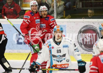 EBEL. Eishockey Bundesliga. KAC gegen	EHC Liwest Black Wings Linz. Torjubel Adam Comrie, Manuel Geier (KAC). Klagenfurt, am 15.12.2019.
Foto: Kuess
www.qspictures.net

---
pressefotos, pressefotografie, kuess, qs, qspictures, sport, bild, bilder, bilddatenbank