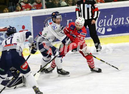 EBEL. Eishockey Bundesliga. KAC gegen	Hydro Fehervar AV 19. Kozek Andrew Jacob (KAC), Stipsicz Bence (Alba Volan). Klagenfurt, am 15.12.2019.
Foto: Kuess
www.qspictures.net

---
pressefotos, pressefotografie, kuess, qs, qspictures, sport, bild, bilder, bilddatenbank