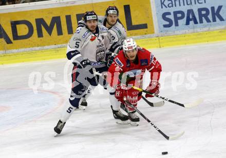 EBEL. Eishockey Bundesliga. KAC gegen	Hydro Fehervar AV 19. Ganahl Manuel (KAC),  Stipsicz Bence, Yogan Andrew Michael (Alba Volan). Klagenfurt, am 15.12.2019.
Foto: Kuess
www.qspictures.net

---
pressefotos, pressefotografie, kuess, qs, qspictures, sport, bild, bilder, bilddatenbank