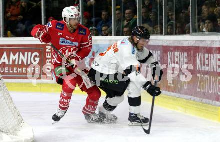 EBEL. Eishockey Bundesliga. KAC gegen	Moser Medical Graz99ers. Thomas HUndertpfund, (KAC), Peter Robin Weihager  (Graz). Klagenfurt, am 28.12.2019.
Foto: Kuess
www.qspictures.net

---
pressefotos, pressefotografie, kuess, qs, qspictures, sport, bild, bilder, bilddatenbank