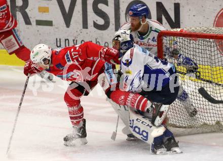 EBEL. Eishockey Bundesliga. VSV gegen KAC.  Brandon Maxwell, Jamie Fraser, (VSV),  Manuel Ganahl  (KAC). Villach, am 30.12.2019.
Foto: Kuess
www.qspictures.net
---
pressefotos, pressefotografie, kuess, qs, qspictures, sport, bild, bilder, bilddatenbank