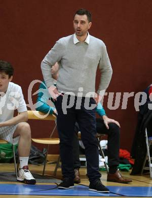 Basketball Zweite Liga 2019/2020. Grunddurchgang 17. Runde. KOS Celovec gegen  BBU Salzburg.  Trainer Davor Brecko (KOS Celovec). Klagenfurt, am 11.1.2020.
Foto: Kuess
www.qspictures.net

---
pressefotos, pressefotografie, kuess, qs, qspictures, sport, bild, bilder, bilddatenbank