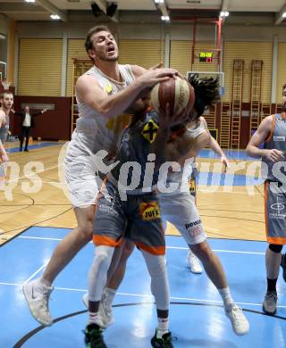 Basketball Zweite Liga 2019/2020. Grunddurchgang 18. Runde. Woerthersee Piraten gegen Fuerstenfeld Panthers. Maximilian Kunovjanek, (Piraten),  Taurus Ramon Cockfield Jr  (Fuerstenfeld). Klagenfurt, am 18.1.2020.
Foto: Kuess
www.qspictures.net

---
pressefotos, pressefotografie, kuess, qs, qspictures, sport, bild, bilder, bilddatenbank