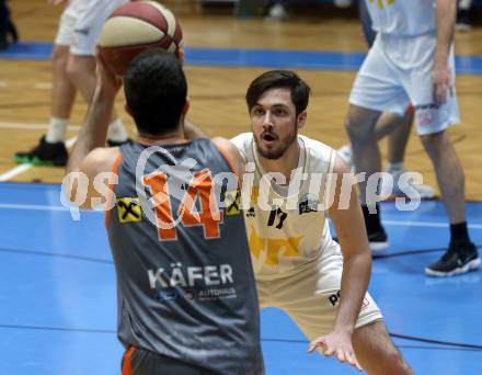 Basketball Zweite Liga 2019/2020. Grunddurchgang 18. Runde. Woerthersee Piraten gegen Fuerstenfeld Panthers. Christof Gspandl,  (Piraten),  Ivan Skrobo (Fuerstenfeld). Klagenfurt, am 18.1.2020.
Foto: Kuess
www.qspictures.net

---
pressefotos, pressefotografie, kuess, qs, qspictures, sport, bild, bilder, bilddatenbank