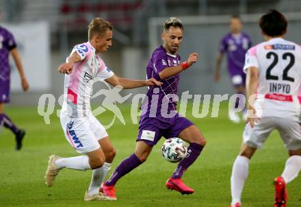 Fussball. 2. Liga. SK Austria Klagenfurt gegen FC Juniors Oberoesterreich.  Okan Aydin,  (Klagenfurt), Moritz Wuerdinger (FC Juniors Oberoesterreich). Klagenfurt, am 4.7.2020.
Foto: Kuess
www.qspictures.net
---
pressefotos, pressefotografie, kuess, qs, qspictures, sport, bild, bilder, bilddatenbank