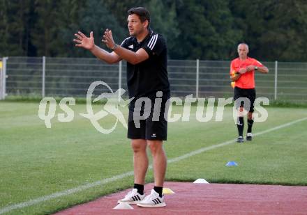 Fussball Kaerntner Liga. Kraig gegen Treibach. Trainer Stefan Weitensfelder (Kraig). Kraig, am 7.8.2020.
Foto: Kuess
---
pressefotos, pressefotografie, kuess, qs, qspictures, sport, bild, bilder, bilddatenbank