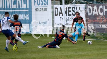 Fussball Kaerntner Liga. Kraig gegen Treibach. Alexander Gerhard Krappinger,  Michael Spielberger, Stefan Petautschnig, Moritz Johannes Kirbach (Kraig), Vahid Muharemovic (Treibach). Kraig, am 7.8.2020.
Foto: Kuess
---
pressefotos, pressefotografie, kuess, qs, qspictures, sport, bild, bilder, bilddatenbank