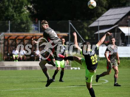 Fussball. 2. Klasse B. Kleinkirchheim gegen Draschitz. Max Unterwandling (Kleinkirchheim),   Daniel Brenndoerfer (Draschitz). Kleinkirchheim, 1.8.2020.
Foto: Kuess
---
pressefotos, pressefotografie, kuess, qs, qspictures, sport, bild, bilder, bilddatenbank