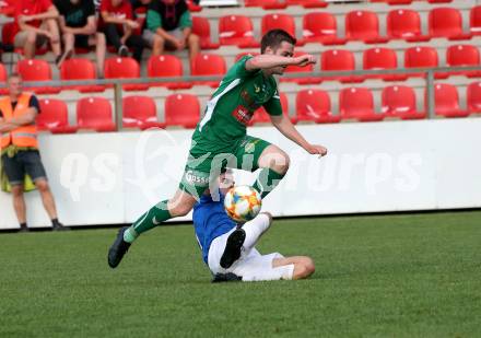 Fussball. Unterliga West. Matrei gegen Lienz.  Manuel Hanser (Matrei),  Johannes Peter Ganner (Lienz). Matrei, 15.8.2020.
Foto: Kuess
---
pressefotos, pressefotografie, kuess, qs, qspictures, sport, bild, bilder, bilddatenbank