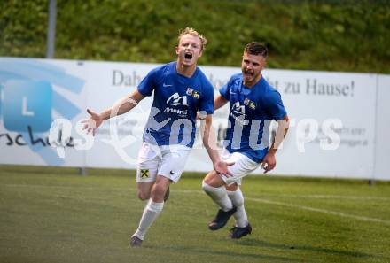 Fussball. Unterliga West. Matrei gegen Lienz. Torjubel  Mario Anton Berger, Moritz Mair (Matrei). Matrei, 15.8.2020.
Foto: Kuess
---
pressefotos, pressefotografie, kuess, qs, qspictures, sport, bild, bilder, bilddatenbank