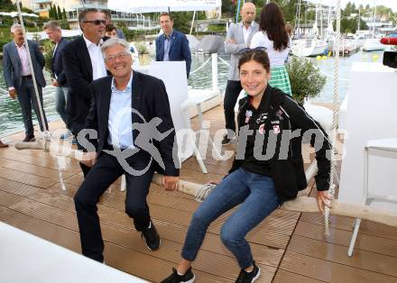 Kaernten Sport. Landeshauptmann Peter Kaiser, Lisa Perterer. Velden, 25.8.2020.
Foto: Kuess
---
pressefotos, pressefotografie, kuess, qs, qspictures, sport, bild, bilder, bilddatenbank