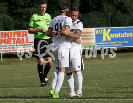 Fussball 1. Klasse C. Glanegg gegen St. Veit. Torjubel Michael Salbrechter, Marco Messner (St. Veit). Glanegg, am 23.8.2020.
Foto: Kuess
---
pressefotos, pressefotografie, kuess, qs, qspictures, sport, bild, bilder, bilddatenbank