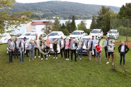 Kaernten Sport. Christian Kresse, Juergen Pfeiler, Arno Arthofer, Magnus Oberhauser, Valentina Dreier, Felix Oschmautz, Kevin Haselsberger,  Nadine Weratschnig, Lukas Kollegger,  Nina Weratschnig, Wolfgang Gratzer, Sara Vilic, Lisa Perterer, Landeshauptmann Peter Kaiser, Vanessa Herzog, Martin Sintschnig, Alexander Radin, Dominik Pacher, Ferdinand Vouk. Velden, 25.8.2020.
Foto: Kuess

---
pressefotos, pressefotografie, kuess, qs, qspictures, sport, bild, bilder, bilddatenbank