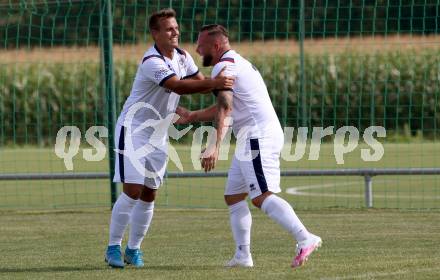 Fussball 1. Klasse C. Glanegg gegen St. Veit. Torjubel Andreas Karpf, Marco Messner  (St. Veit). Glanegg, am 23.8.2020.
Foto: Kuess
---
pressefotos, pressefotografie, kuess, qs, qspictures, sport, bild, bilder, bilddatenbank